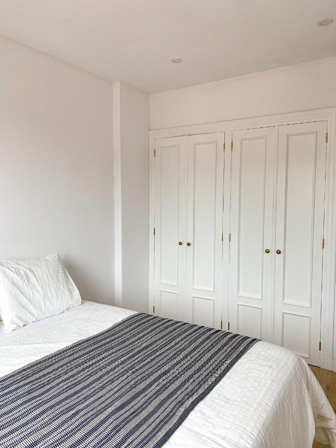 Acogedor Apartamento Con Terraza Y Parking Publico En Comillas Kültér fotó