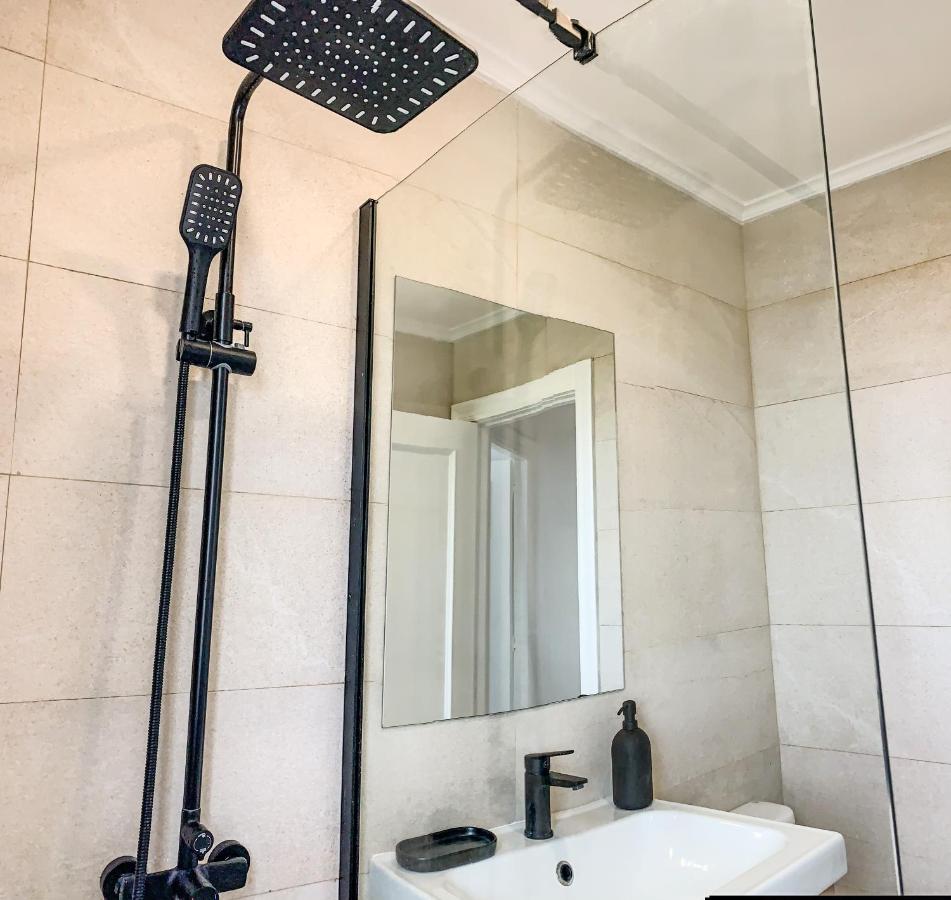 Acogedor Apartamento Con Terraza Y Parking Publico En Comillas Kültér fotó