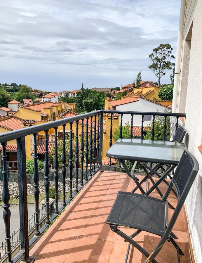 Acogedor Apartamento Con Terraza Y Parking Publico En Comillas Kültér fotó